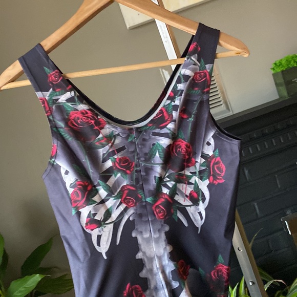 Women’s Small skull Body suit NWOT - Picture 13 of 16